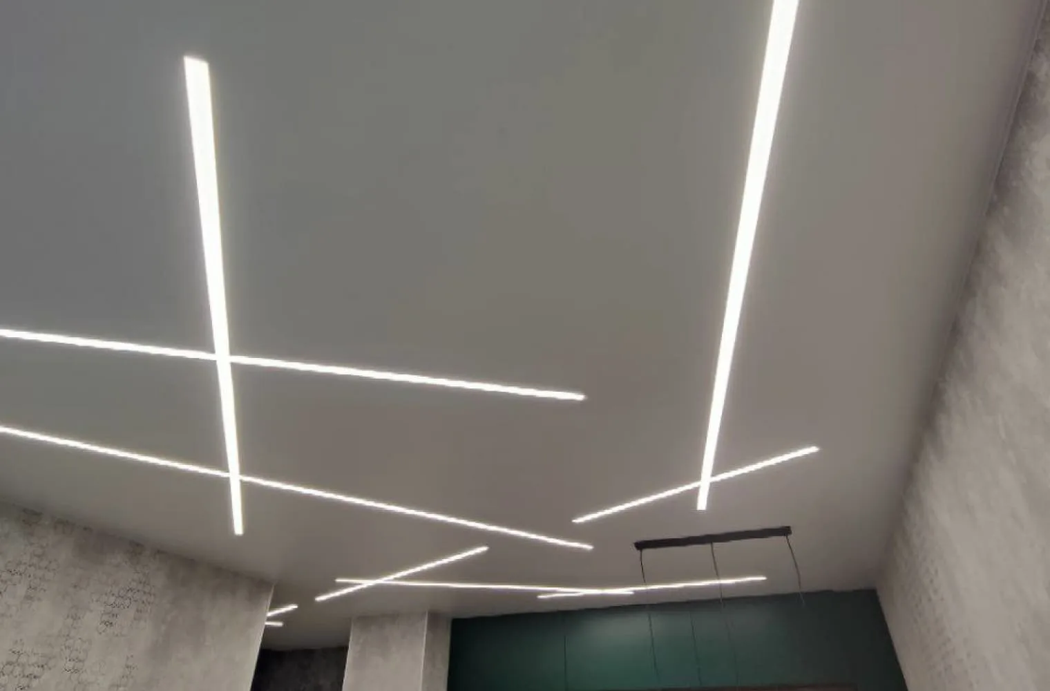 Натяжной потолок